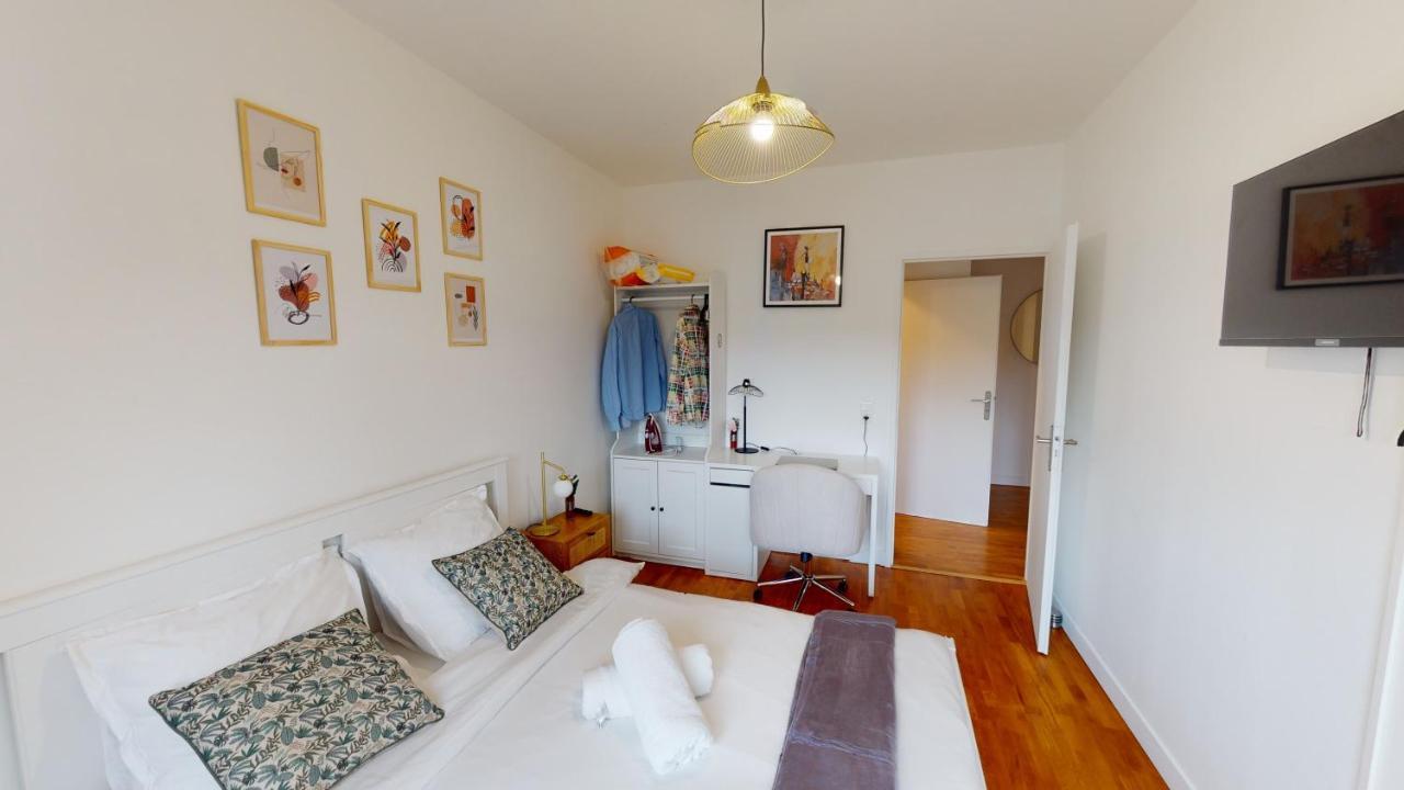 Live Like A Local Stylish 2Br With Balcony & Parking Apartment แซงต์-เดอนี ภายนอก รูปภาพ