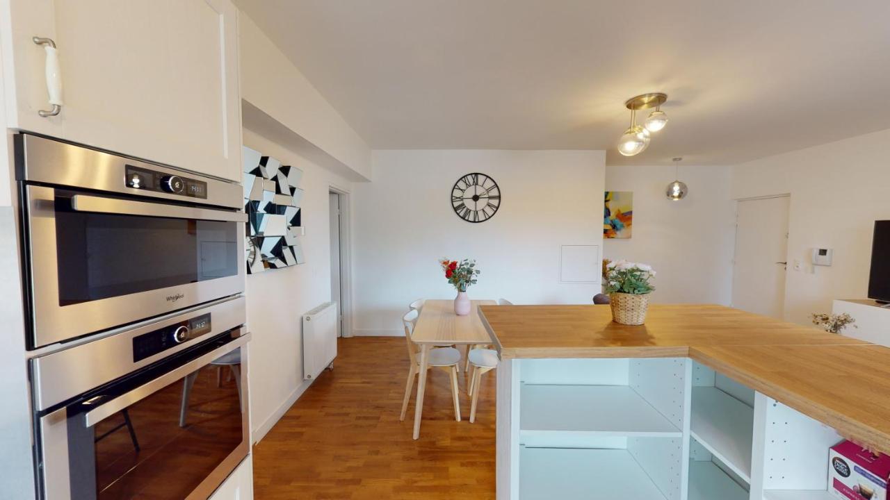 Live Like A Local Stylish 2Br With Balcony & Parking Apartment แซงต์-เดอนี ภายนอก รูปภาพ