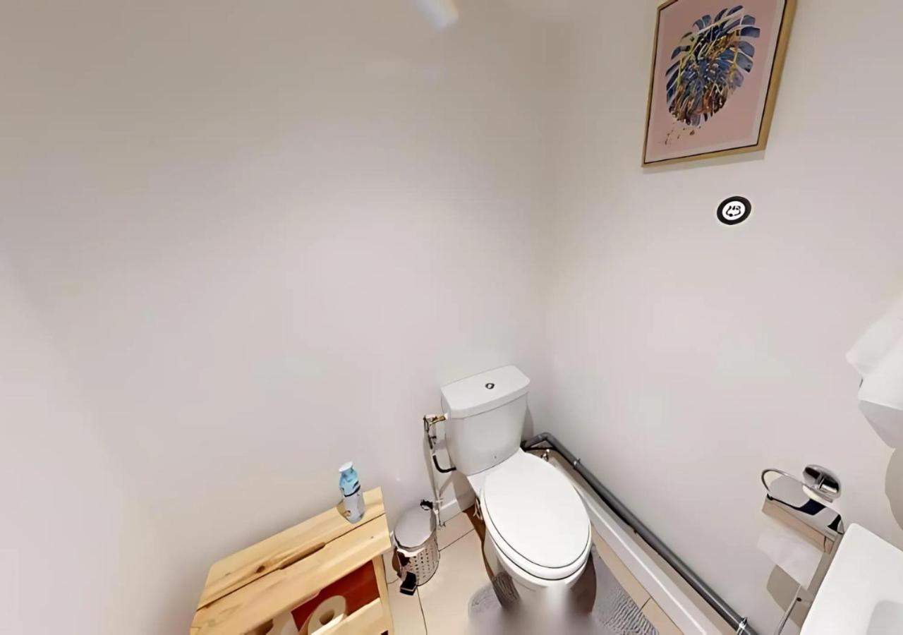 Live Like A Local Stylish 2Br With Balcony & Parking Apartment แซงต์-เดอนี ภายนอก รูปภาพ